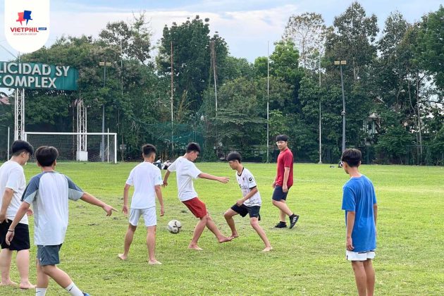 văn hóa thể dục thể thao tại trại hè De La Salle